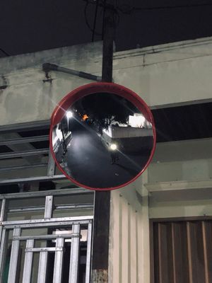 Зеркало дорожное 60см 80см