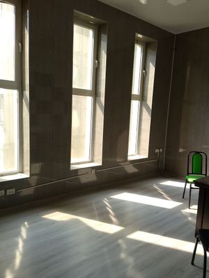 Чиланзар 2этаж 2комнаты 40м²+40м²можно поделить на2части Юр адрес 24/7