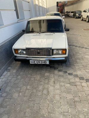 Vaz 2107 srochna sotiladi