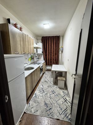 Sergeli 7 a 3 metro bekat yonida 3 xonali kvartira ijaraga beriladi