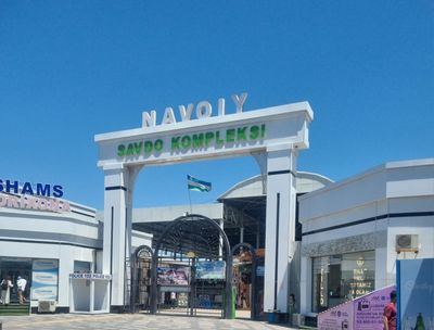 Magazin Sotiadi Navoiy Buyum bozorida