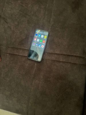 Samsung A51 sotiladi 1 milon 200 ming