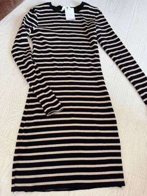 Платья от бренда H&M