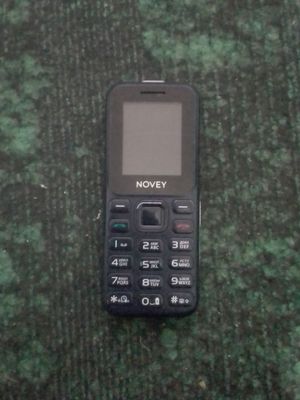 Novey knopkali telefon