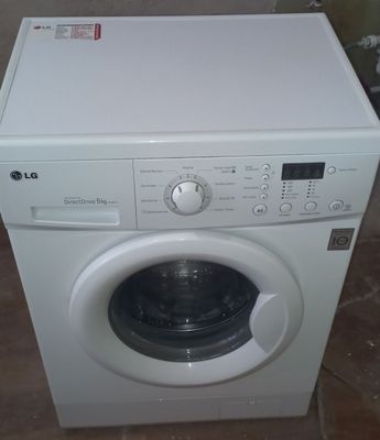 Продается стиральная машинка автомат LG 6кг