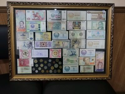 Эски пуллар билан безатилган ноёб рамка сотувда!