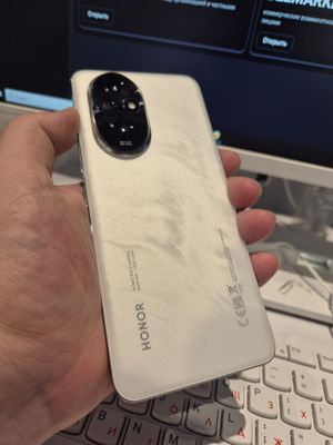 Продам свой Honor 200 8+8/256GB