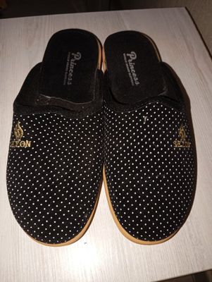 Продается женские тапочки tapochka ayollarniki