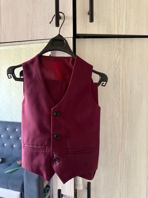 Продается тройка кастюм
