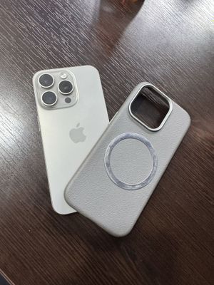 Iphone 15 pro ozi 825$