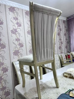 Стуллар 12та, донаси 480.000. холати янги целафанлари хали ечилмаган