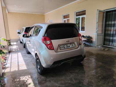 Chevrolet spark .