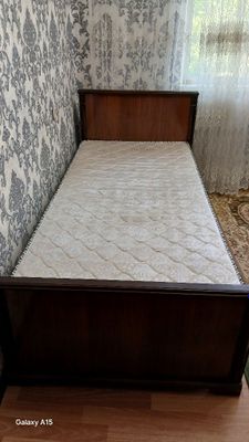 Односпальная кровать
