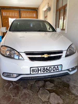 Sotiladi Chevrolet Gentra 2019yil