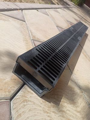 Lotok suv ketish uchun 11x5 sm uzunligi 1 m