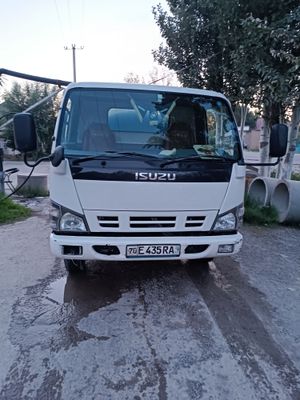 Isuzu vadavoz sotiladi 24 ming