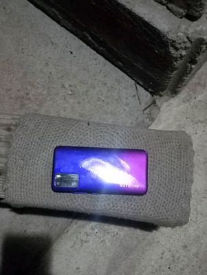 sotiladi telefon