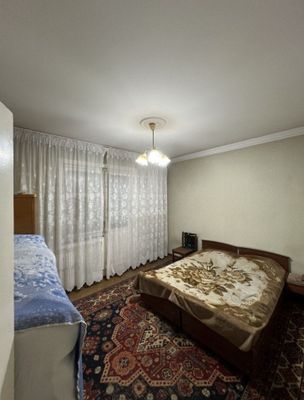 Олмазор туманида 3 хонали квартира ижарага берилади