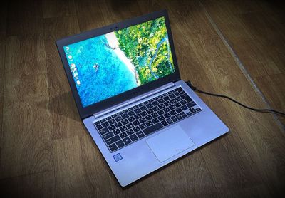 ASUS ZenBook UX303 I5 6200