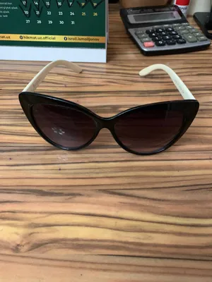 Продам солнцезащитные очки