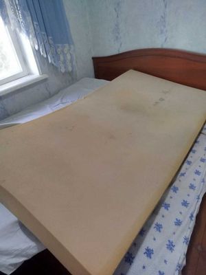 Продается спальный гарнитур в Чирчике