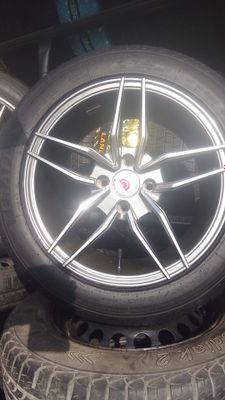 15 Diska. Balon. Vossen xolati zur aybi yuq
