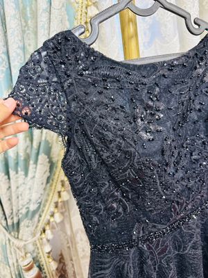 Dubaydan olib kelingan 3 marta kiyilgan libos