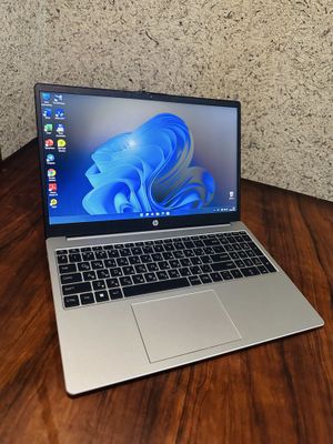 Hp noutbuk amd holati ideal 8/512 SSD