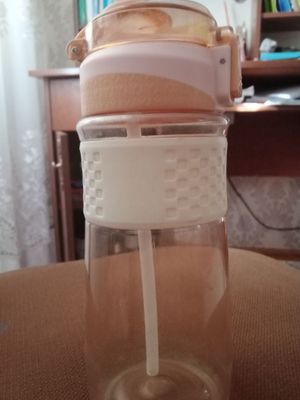 продаю бутылку для воды