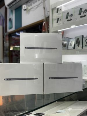 Macbook Air M1 8/256 13 inc