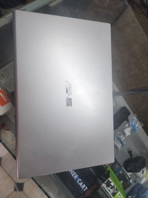 Продается ноутбук Asus