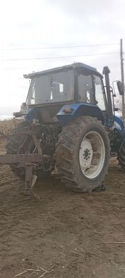 Traktor New Holland TS 135