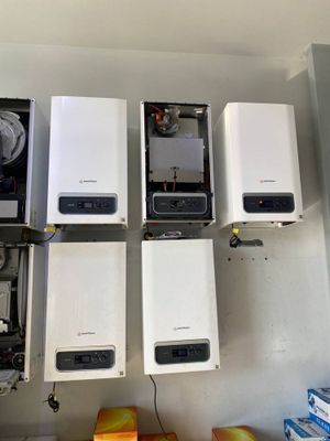 Warmhaus Turi: Adna konturniy / Dvuh konturniy Kondensatsion Katel