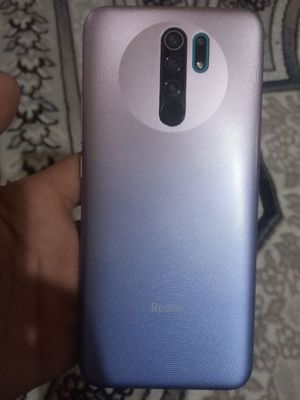 Redmi 9 (64)gb li Hamma joyi ishledi karobka yo ayfon 8 yo 7+ obmen