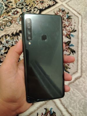 Samsung  A9