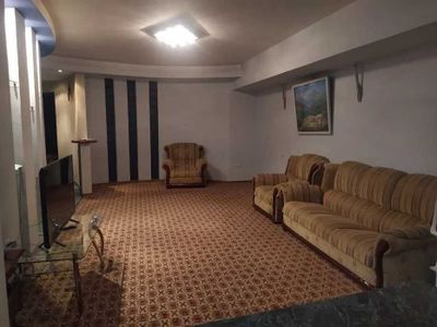 ID 3492 АРЕНДА Yunusabad Ц-4 Напротив гостиницы Хаят 4 комнат 700 уе
