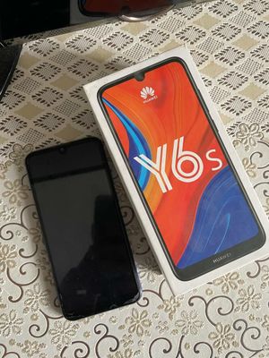 Huawei Y6s с коробкой