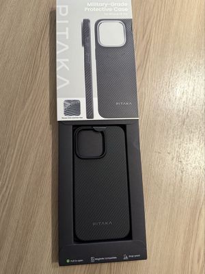 Продам чехол от pitaka для Iphone 16 pro