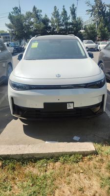 Leapmotor C16 200 Hybrid Premium