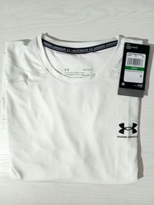 Новая футболка Under armour