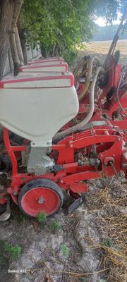 Agromaster selka sotiladi dori soladi 6 qatorlik narxi 75 mln