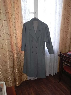 Продается женское пальто