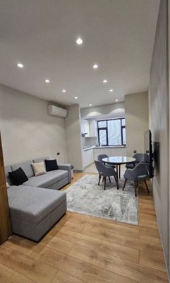 New Life Продается 3 комнатная квартира ремонт ул.Махтумкули