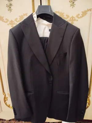 kostyum shim ,nimcha .oq koʻyne