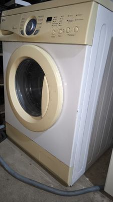 Kir yuvish mashina LG 7 kg
