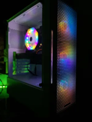 I3 10100 / RX 580 8gb / Ozu 16gb / Ssd 256gb