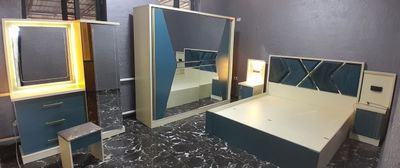 Turkiya dizaynida ishlangan zamonaviy berezovoy rangda spalniy mebel