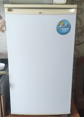 Холодильник LG в хорошем состоянии
