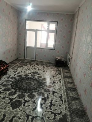 Квартира тоза озода. ЯНГИ кухня килиниб ЯНГИ Саг гиламлари ташалган.