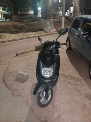 Skuter 125 kub